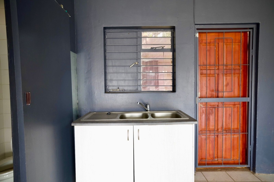 To Let commercial Property for Rent in Flamwood North West